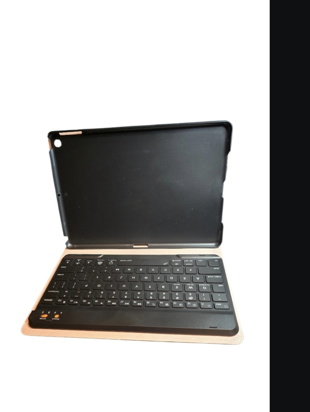 Ipad 10.2 Bluetooth Tablet Keyboard Case in Rose Gold.